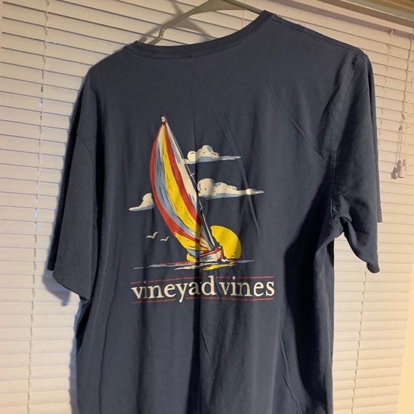 Vinyard Vines Shirt - Picture 2 of 3